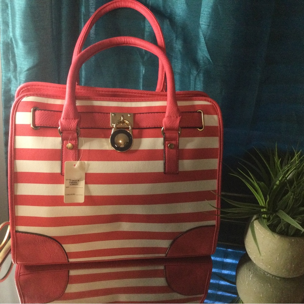 SOLD - Pink & White Tote Bag. NWOT